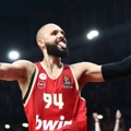 Σκακιστής: Απελευθερωμένος εκτός έδρας