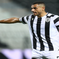 «In Giakoumakis we trust»