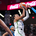 Πρεμιέρα με WNBA