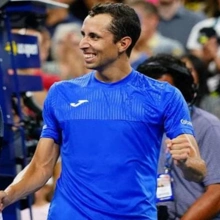 tipster-background-image