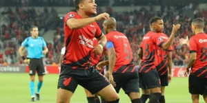 Μπατιράκι: Πυροτεχνήματα Τετάρτης