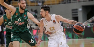 Θ. Σολούκος: Ποντάροντας στους αιώνιους