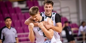 italia-u20-lithouania-u20-eidika-stoiximata-match-money.jpg