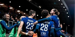 Γούστα με 5άρι και 8,25