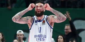 Σκακιστής: Combo με ειδικά στην Πόλη