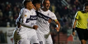 Futbolatino: Δυάδα Σαββάτου