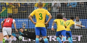 Futbolatino: Στα χέρια του Αντονι Σίλβα