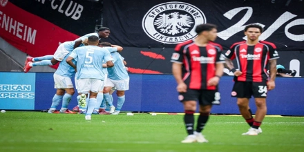 1.93 sto debuto tou Riera.jpg