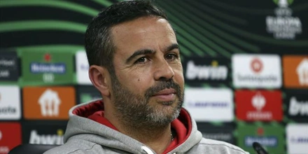 Ασιατικό χάντικαπ: Καφενεδάκι Λιγκ…