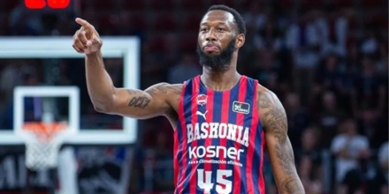 Donta-Hall.jpg