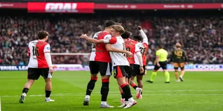 Episirofi me theama stin Eredivisie.jpg