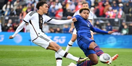Jamal Musiala Germany Weston McKennie USA 101423.jpg