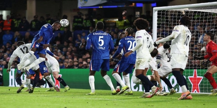 Koinos stohos to epomeno Champions League.jpg