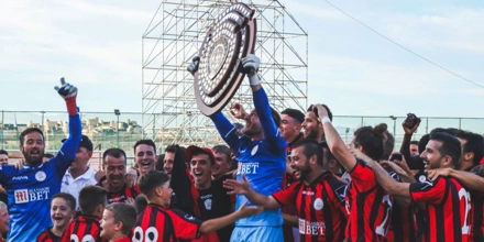 Έξω από τα ραντάρ