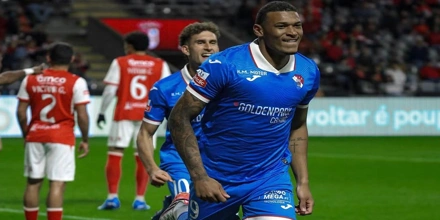 manoula-os-aoutsainter.png