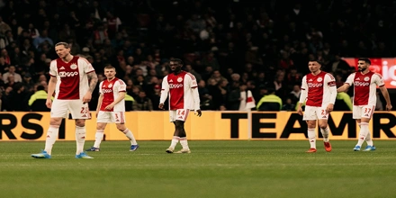 Na apofygei ta heirotera.jpg