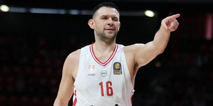 papanikolaou-1-full.jpg