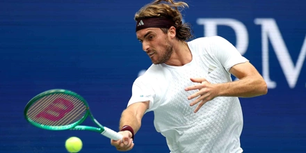 tsitsipas11.jpg