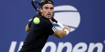 tsitsipas.jpg