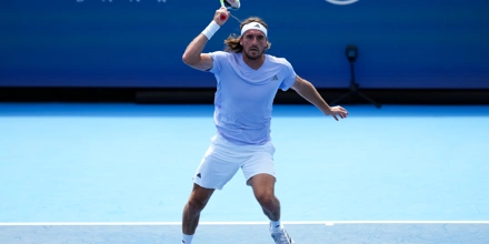 tsitsipas_focus.jpg