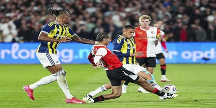 van-persies-feyenoord-stuns-fenerbahce-with-late-winner-in-champions-league-clash-3205169.jpg