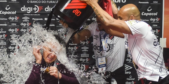 Άκης Αχλατλής: Μεθύσι κυπέλλου η Ατλ. Παραναένσε