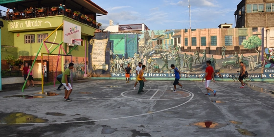 Θ. Χαρόπουλος: Σαντινίστας-Κόντρας και η ομάδα της Αστυνομίας