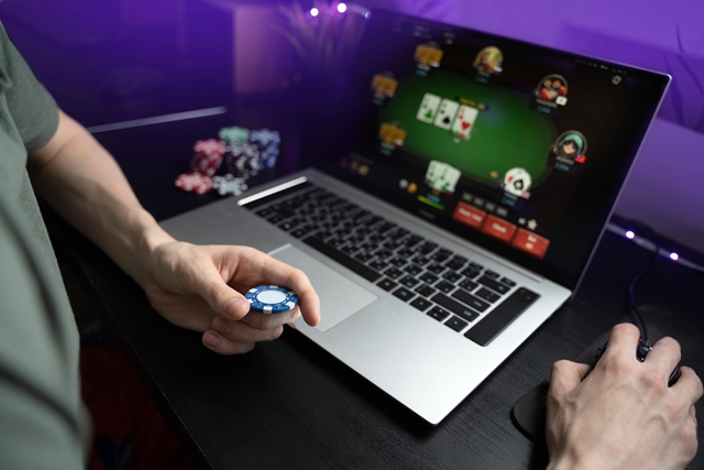 Live Poker, Live Casino